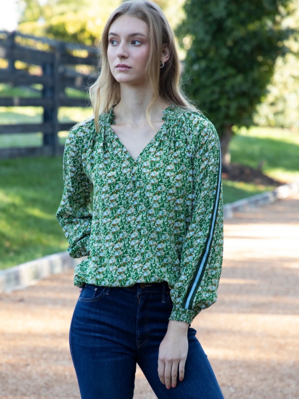 Rungolee Maxine Blouse In Sage Abstract Ikat Size XL NWT